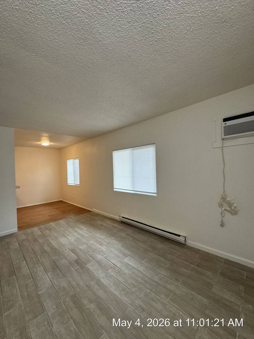 Apartment for rent at 530-580 S Richmond Ave, Hanford, CA 93230
