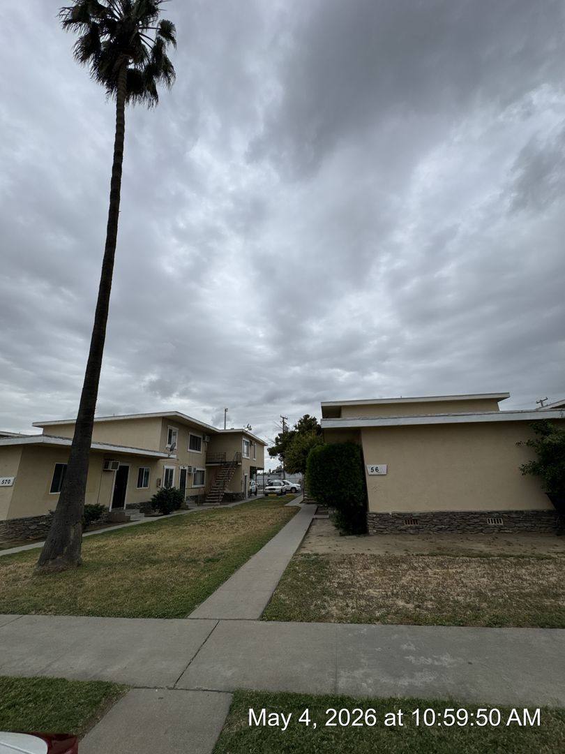 Apartment for rent at 530-580 S Richmond Ave, Hanford, CA 93230