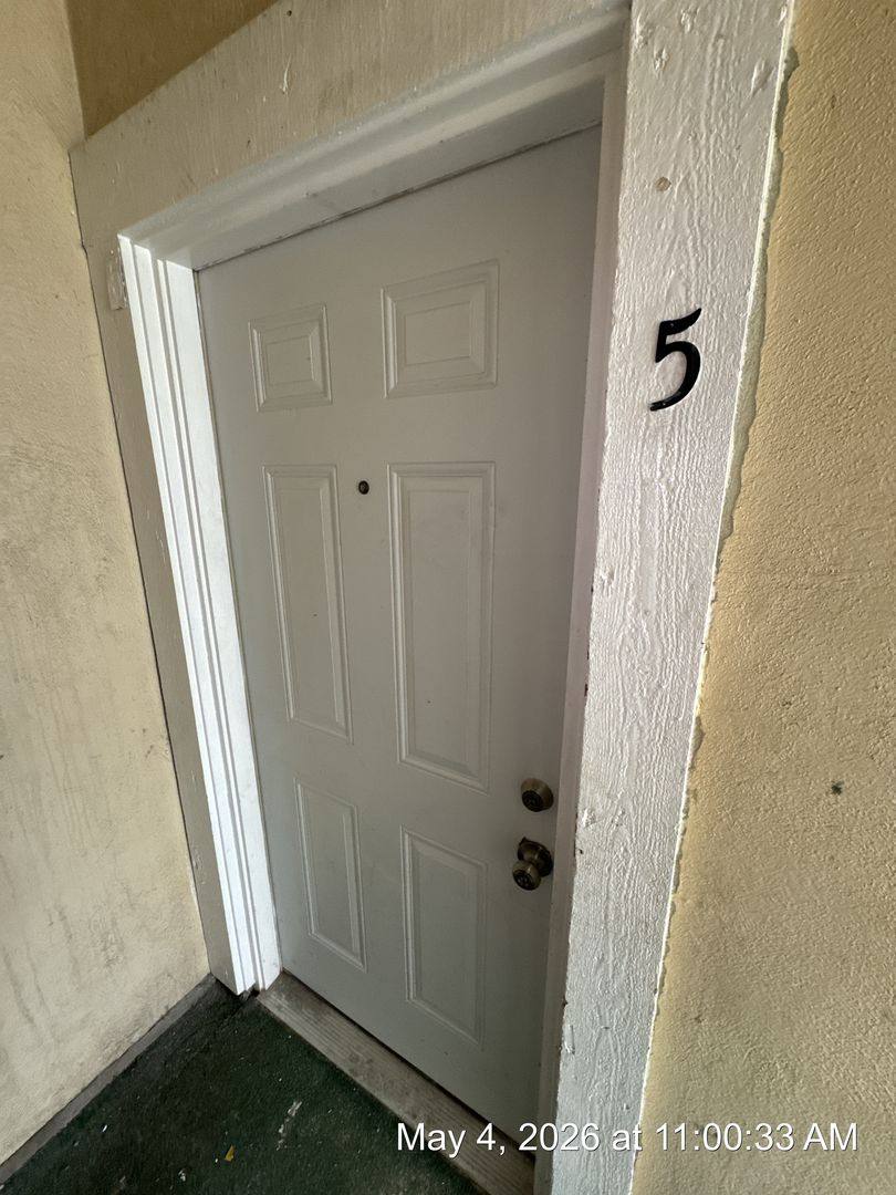 Apartment for rent at 530-580 S Richmond Ave, Hanford, CA 93230