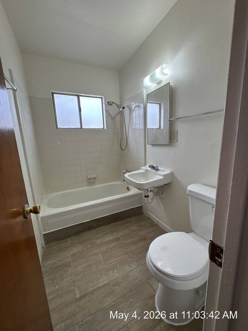 Apartment for rent at 530-580 S Richmond Ave, Hanford, CA 93230