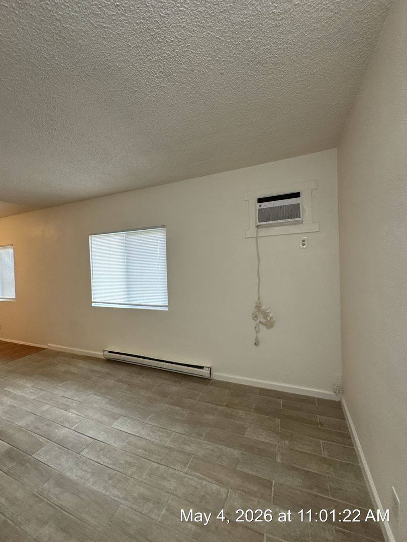 Apartment for rent at 530-580 S Richmond Ave, Hanford, CA 93230