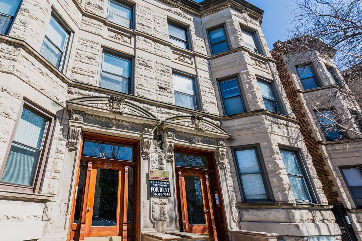 Apartment for rent at 1206 Lexington, Chicago, IL 60607