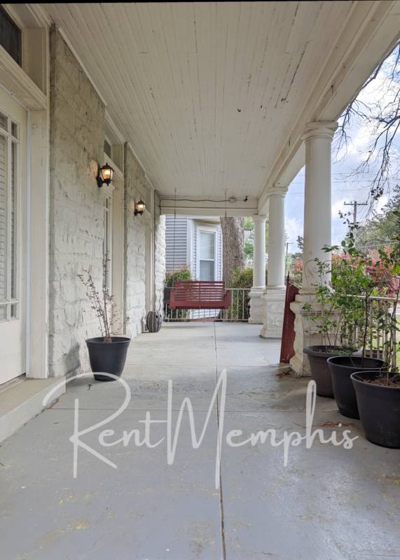 Apartment for rent at 302 Garland St #2, Memphis, TN 38104