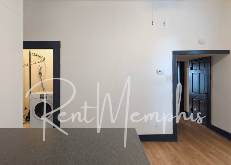 Apartment for rent at 302 Garland St #2, Memphis, TN 38104