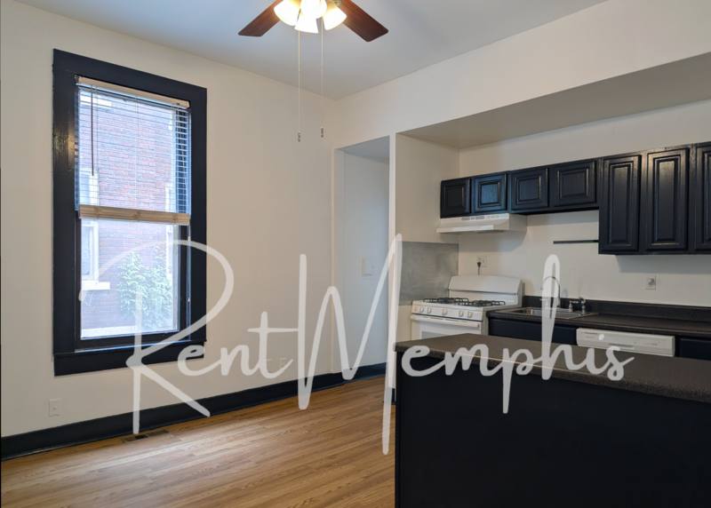 Apartment for rent at 302 Garland St #2, Memphis, TN 38104
