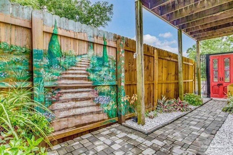 House for rent at 510 W Gregory St, Pensacola, FL 32502