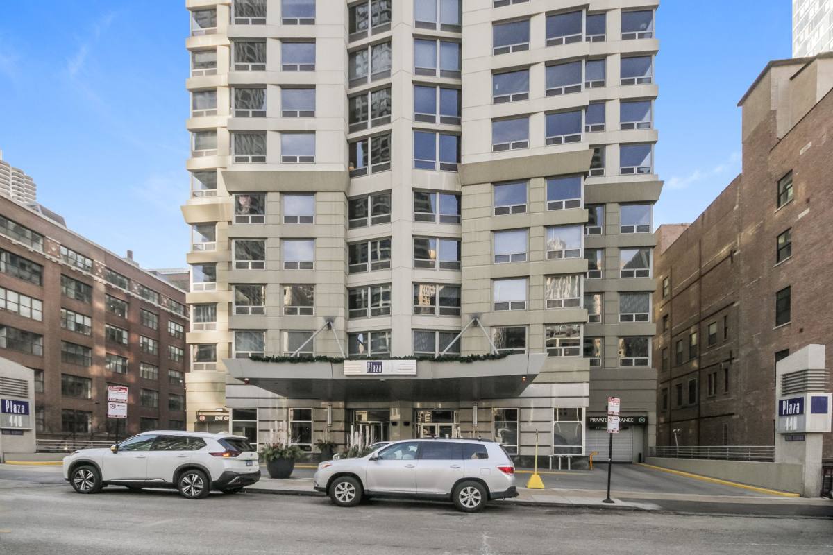 Apartment for rent at 440 N Wabash Ave, Chicago, IL 60611