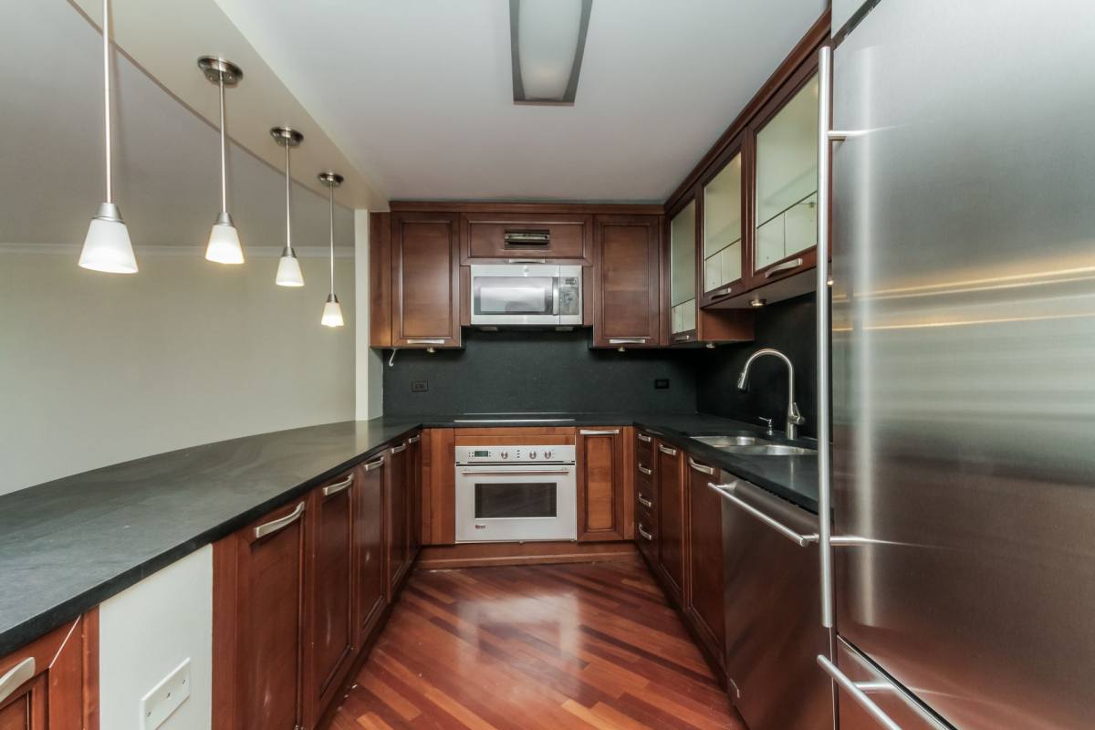 Apartment for rent at 440 N Wabash Ave, Chicago, IL 60611