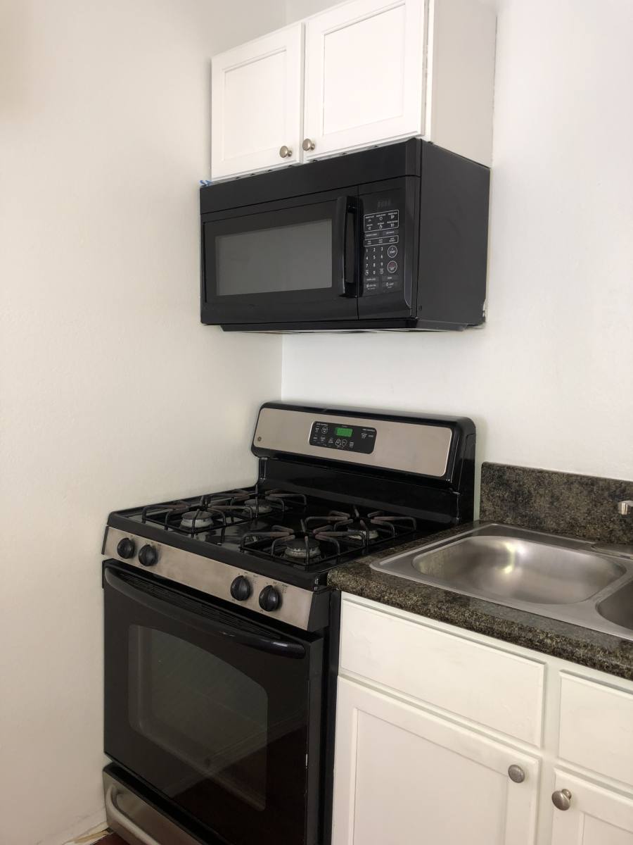 Apartment for rent at 928 W 83rd St, Los Angeles, CA 90044