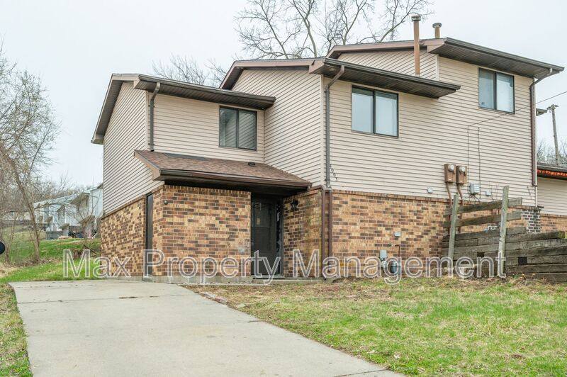 House for rent at 4003 Indianapolis Ave, Des Moines, IA 50317