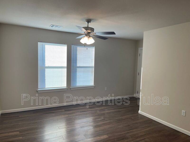 Apartment for rent at 1908 Mulberry St, Wagoner, OK 74467