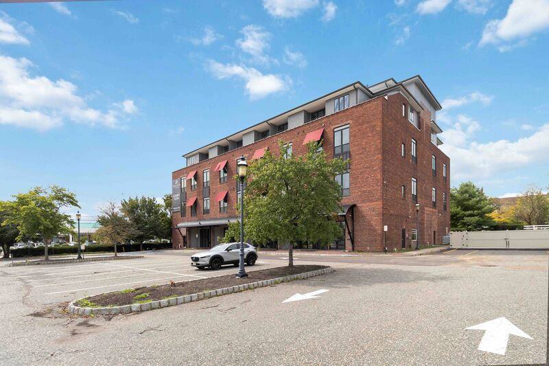 Apartment for rent at 70 Church St #208, Flemington, NJ 08822