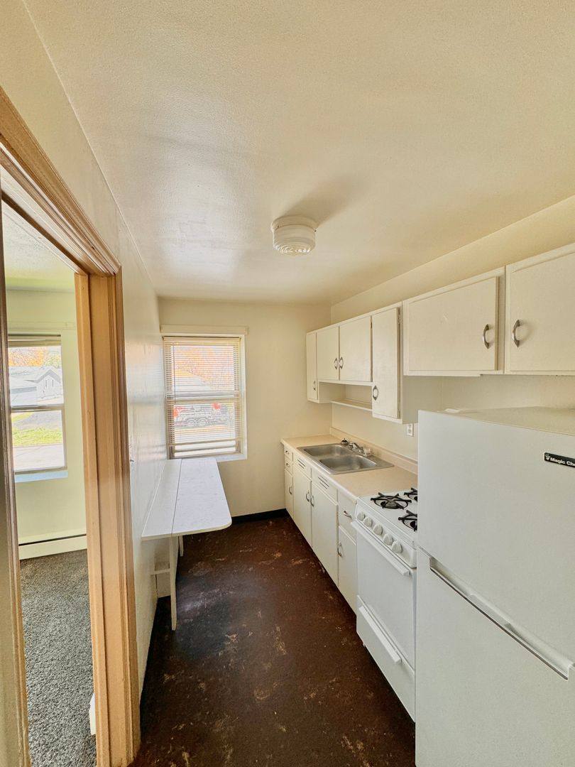 Apartment for rent at 1515 3rd Ave NE, Rochester, MN 55906