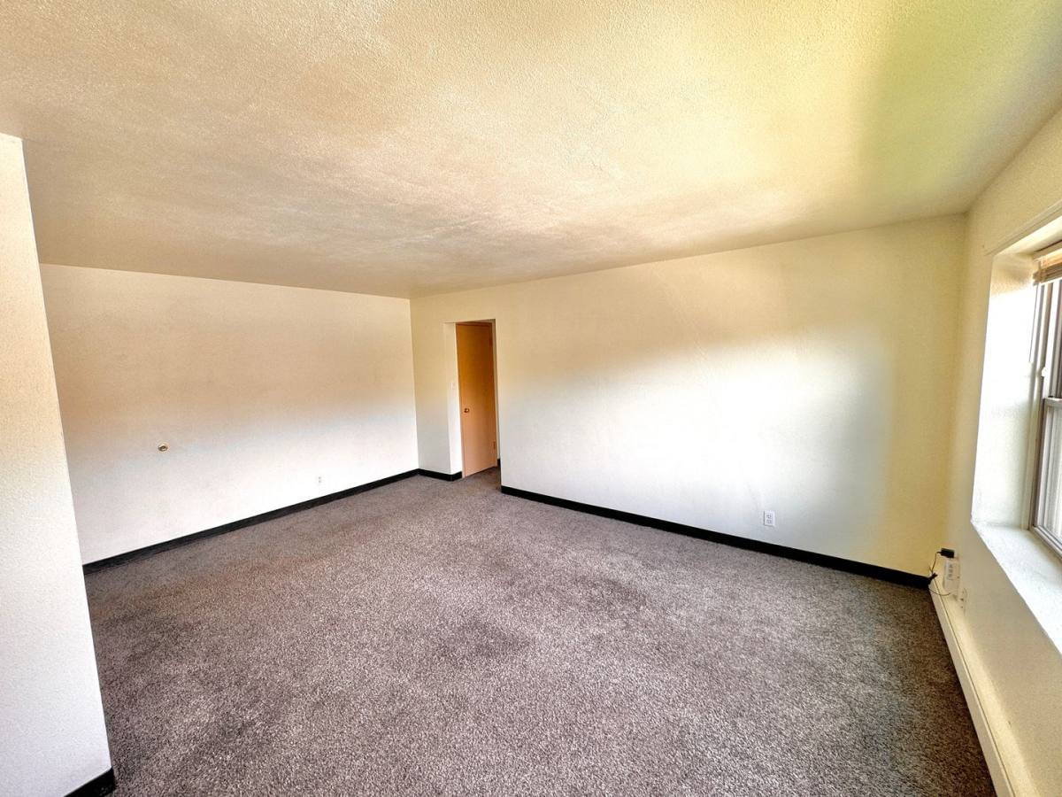 Apartment for rent at 1515 3rd Ave NE, Rochester, MN 55906