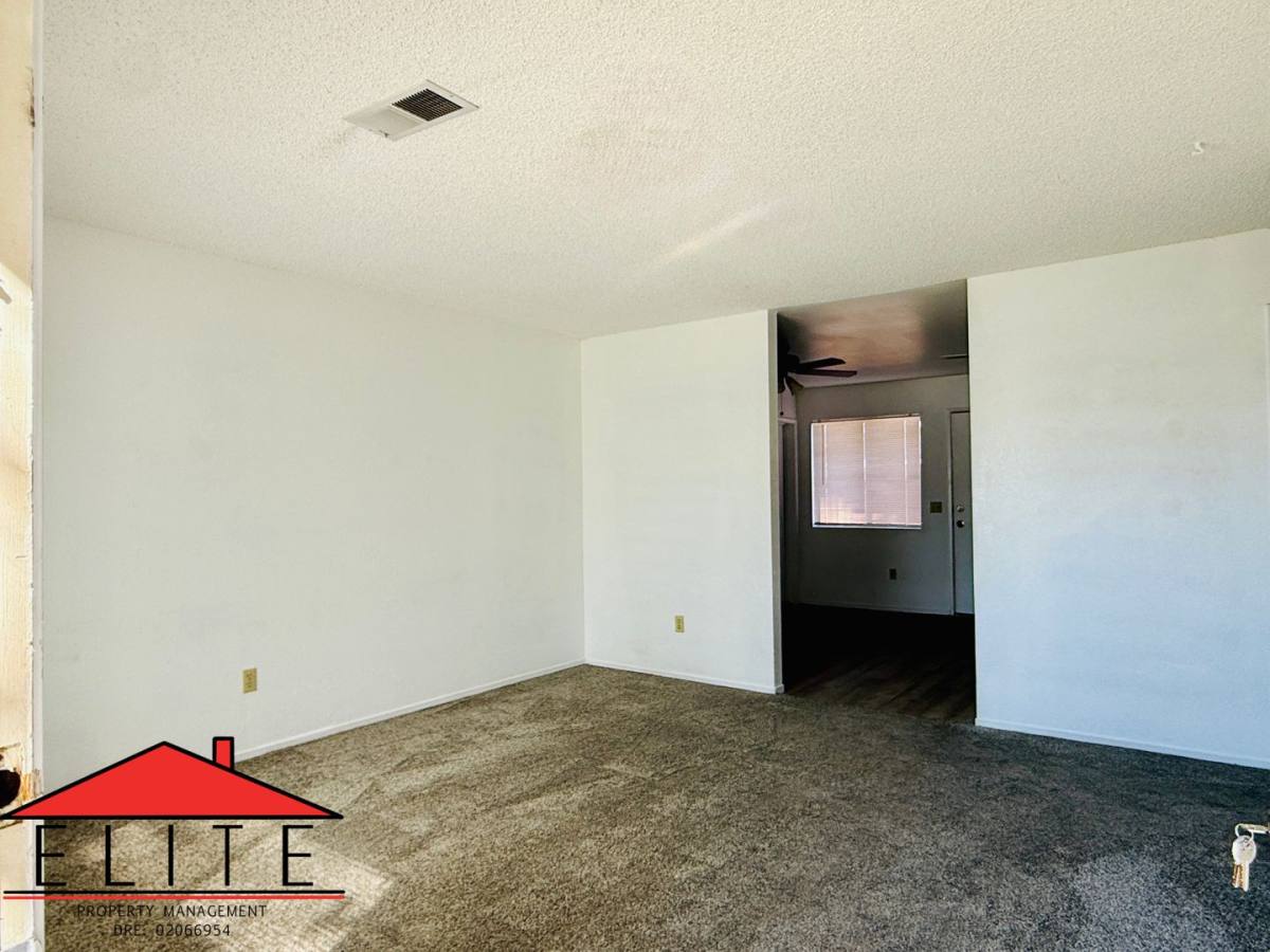 Apartment for rent at 121 N Gateway Blvd, Ridgecrest, CA 93555