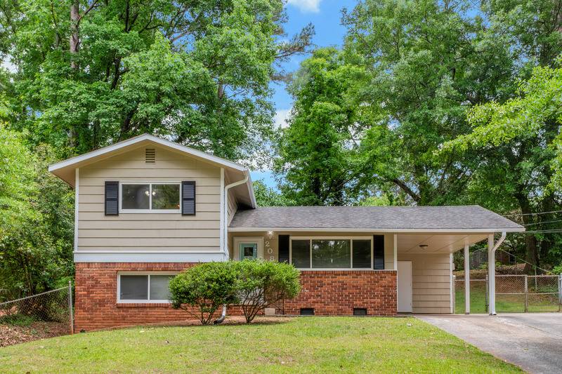House for rent at 2080 Dundee Dr SE, Smyrna, GA 30080