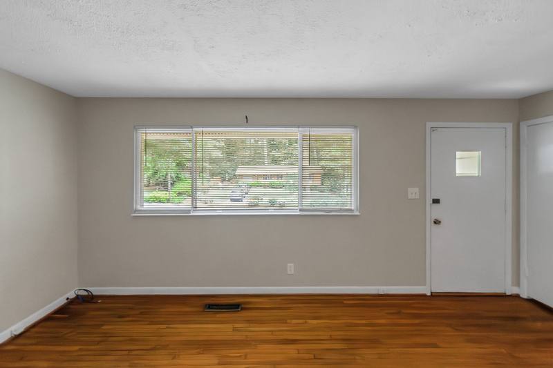 House for rent at 2080 Dundee Dr SE, Smyrna, GA 30080