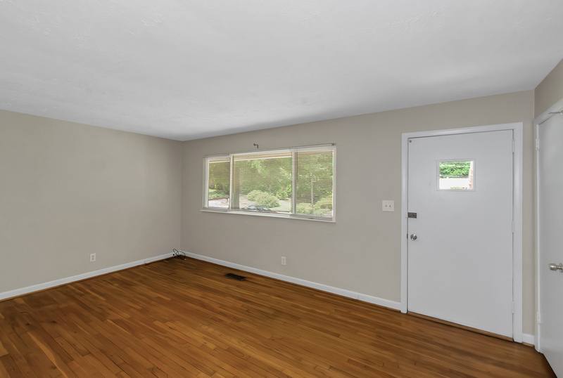 House for rent at 2080 Dundee Dr SE, Smyrna, GA 30080