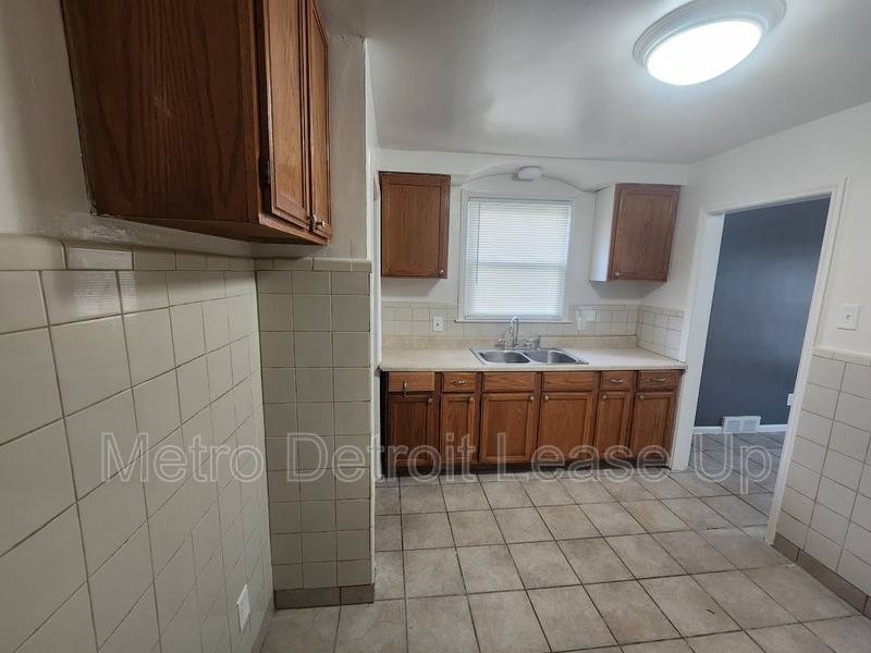 House for rent at 19419 Westphalia St, Detroit, MI 48205