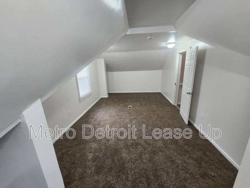 House for rent at 19419 Westphalia St, Detroit, MI 48205