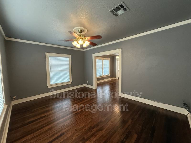 House for rent at 223 S Evanston Ave, Tulsa, OK 74104