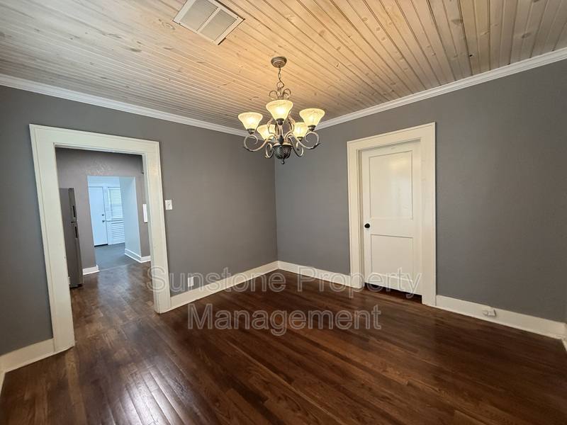 House for rent at 223 S Evanston Ave, Tulsa, OK 74104