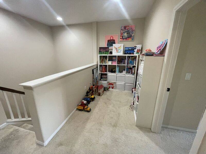 Townhouse for rent at 10678 Village Haven Trail #112, San Diego, CA 92130