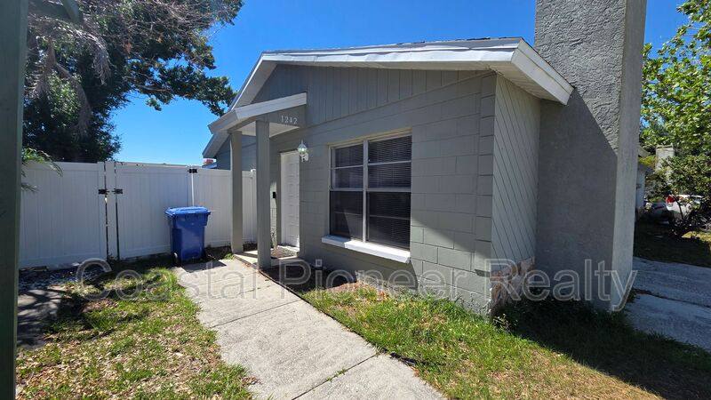 House for rent at 1242 Coolmont Dr, Brandon, FL 33511