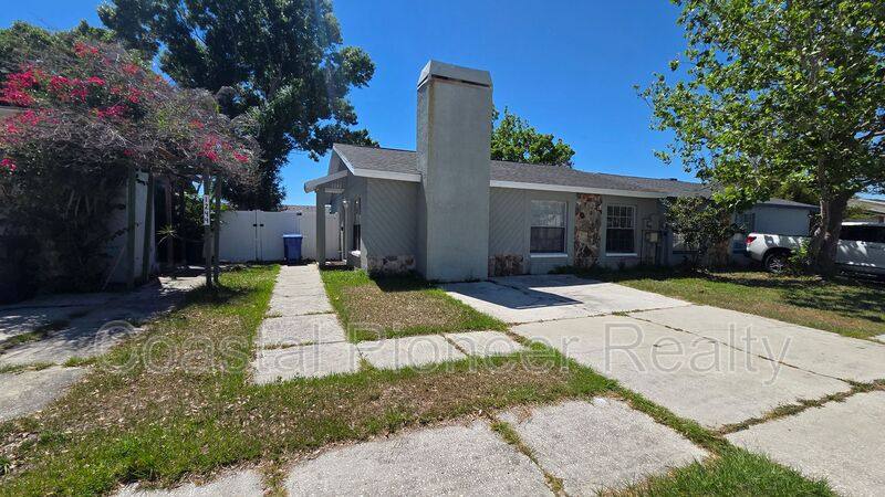 House for rent at 1242 Coolmont Dr, Brandon, FL 33511