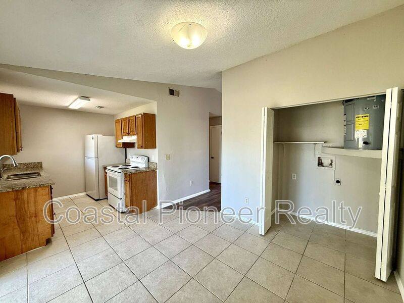 House for rent at 1242 Coolmont Dr, Brandon, FL 33511