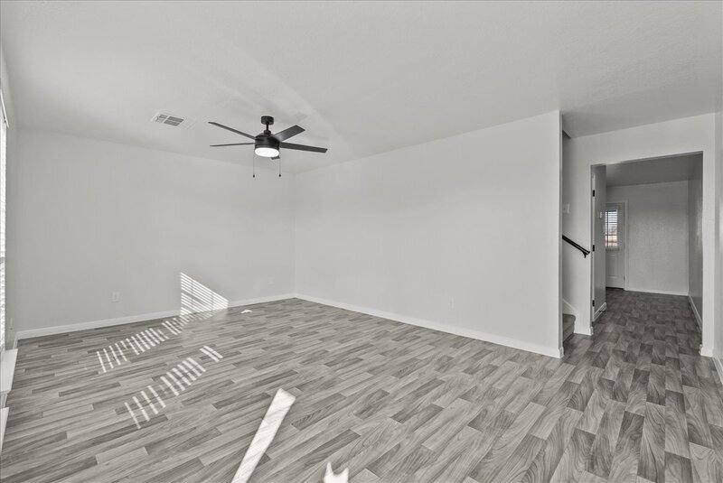 Apartment for rent at 5098 Akumal Calle, Dickinson, TX 77539