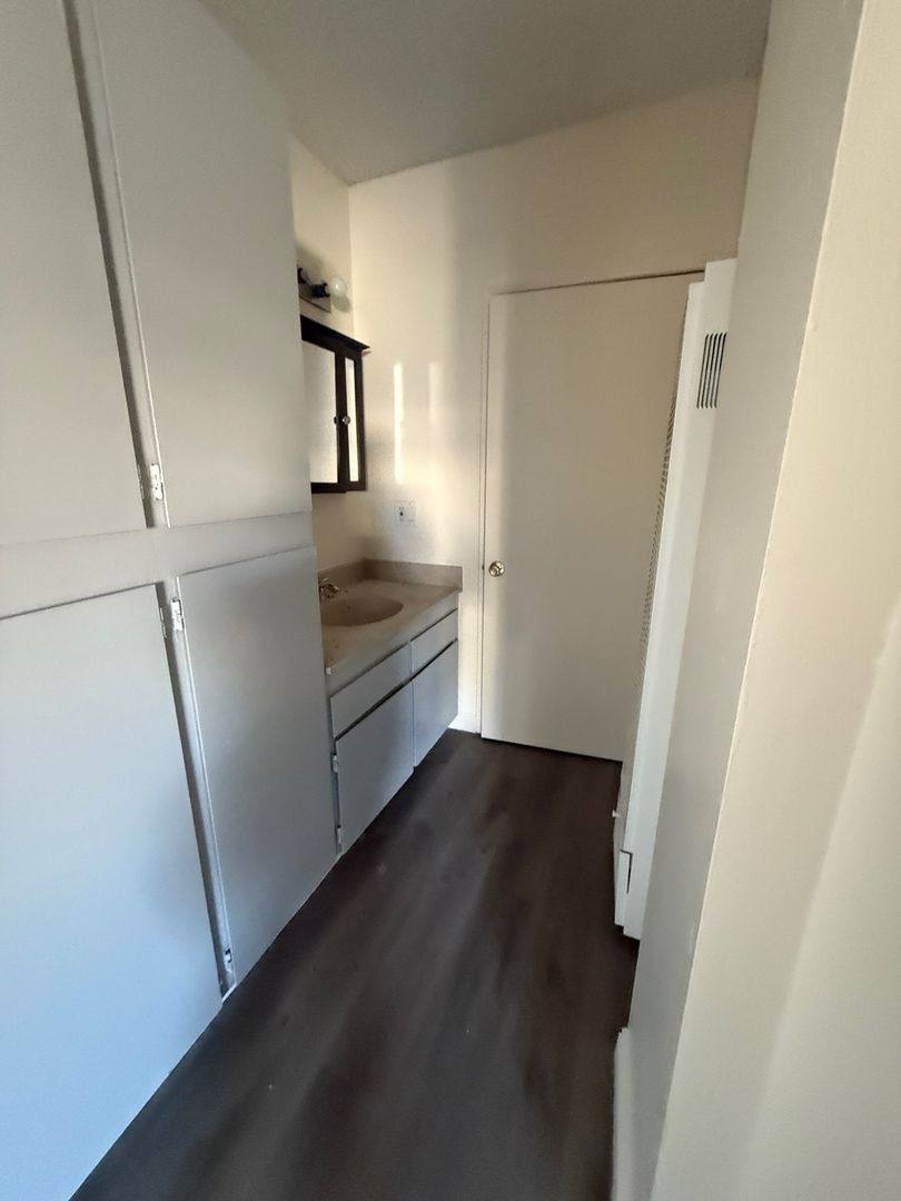 Apartment for rent at 7147 Greeley St, Tujunga, CA 91042