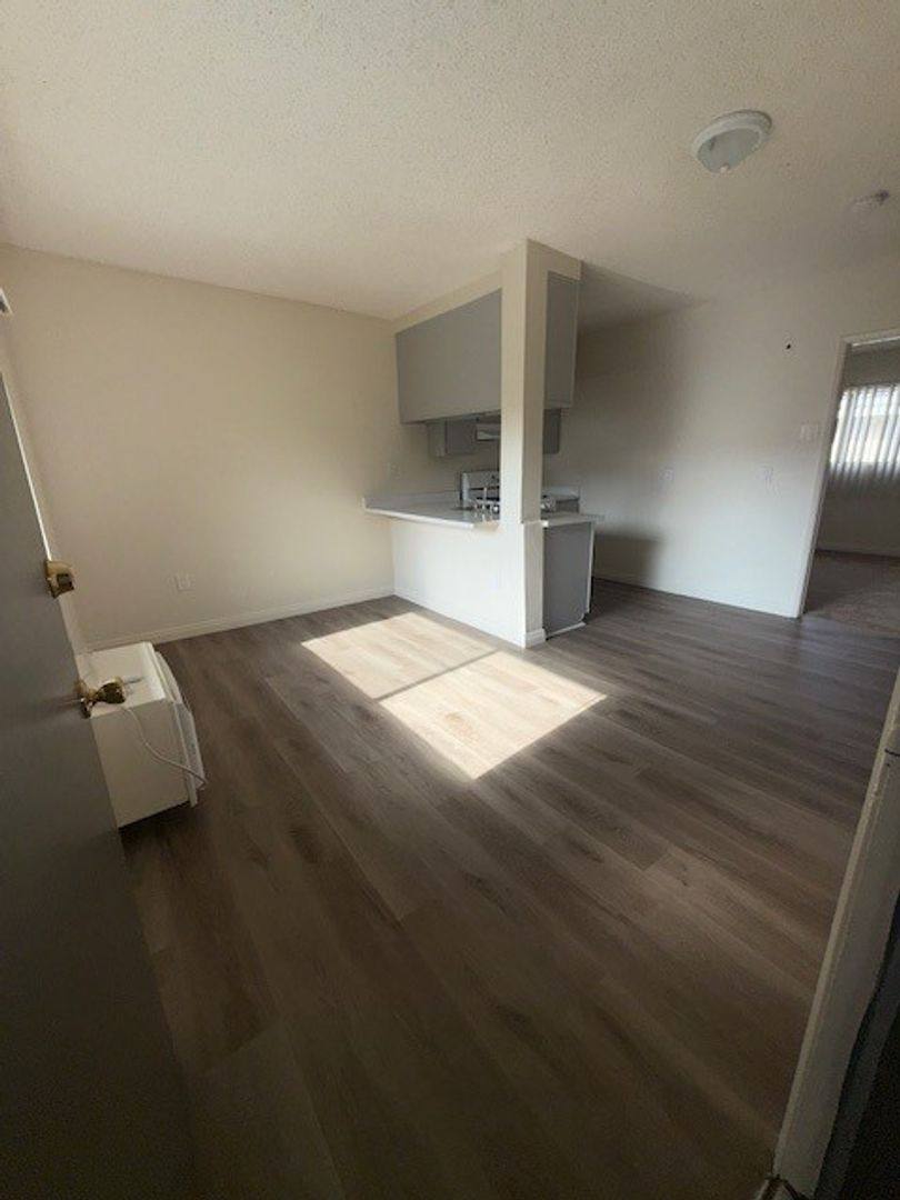 Apartment for rent at 7147 Greeley St, Tujunga, CA 91042