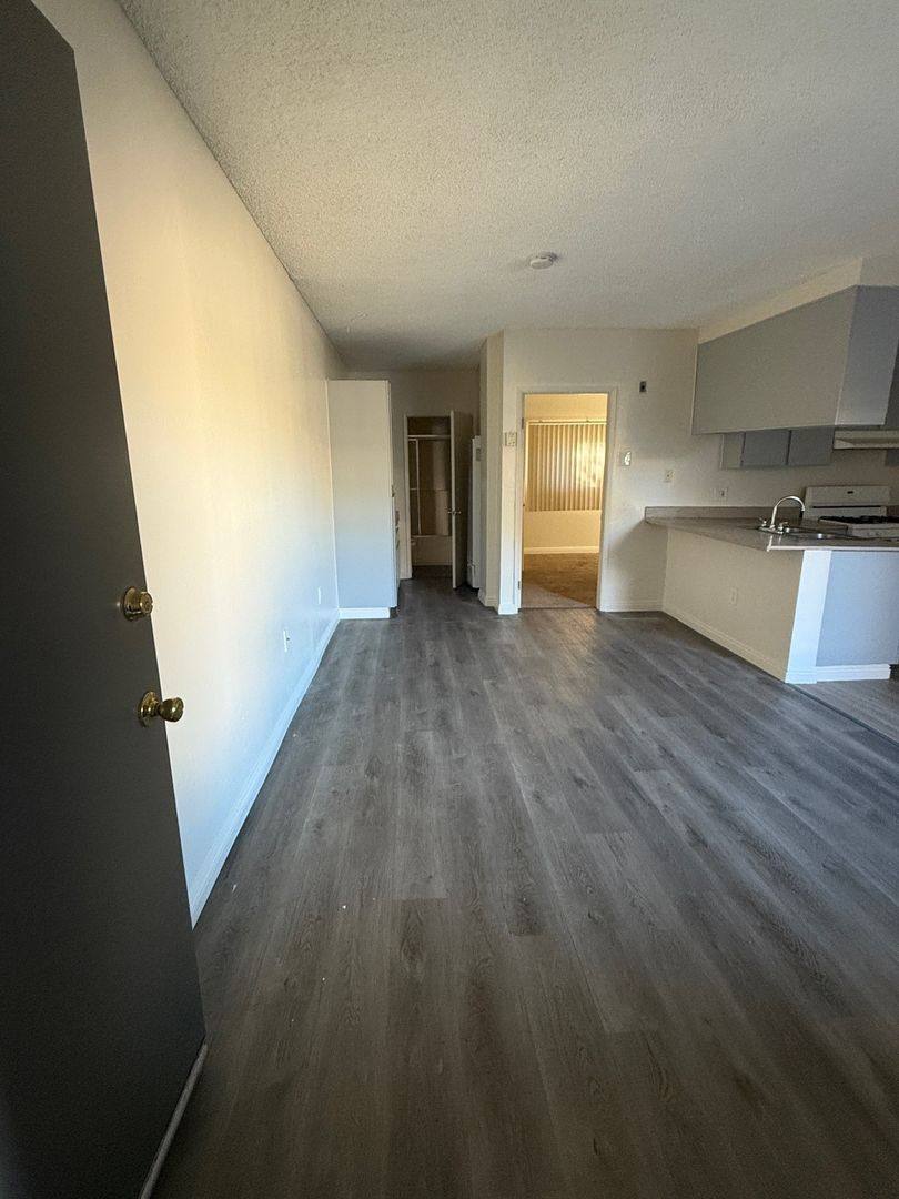 Apartment for rent at 7147 Greeley St, Tujunga, CA 91042