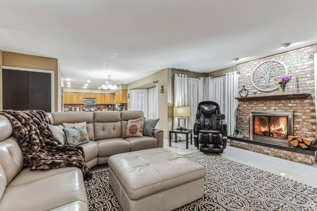 House for rent at 324 Chesapeake Lane, Bloomingdale, IL 60108