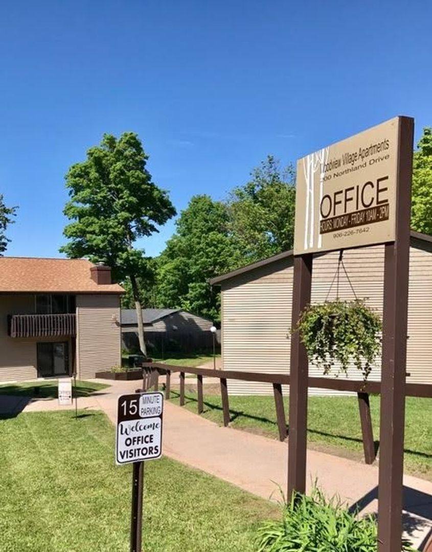 Apartment for rent at 1000-1142 Northland Dr, Marquette, MI 49855