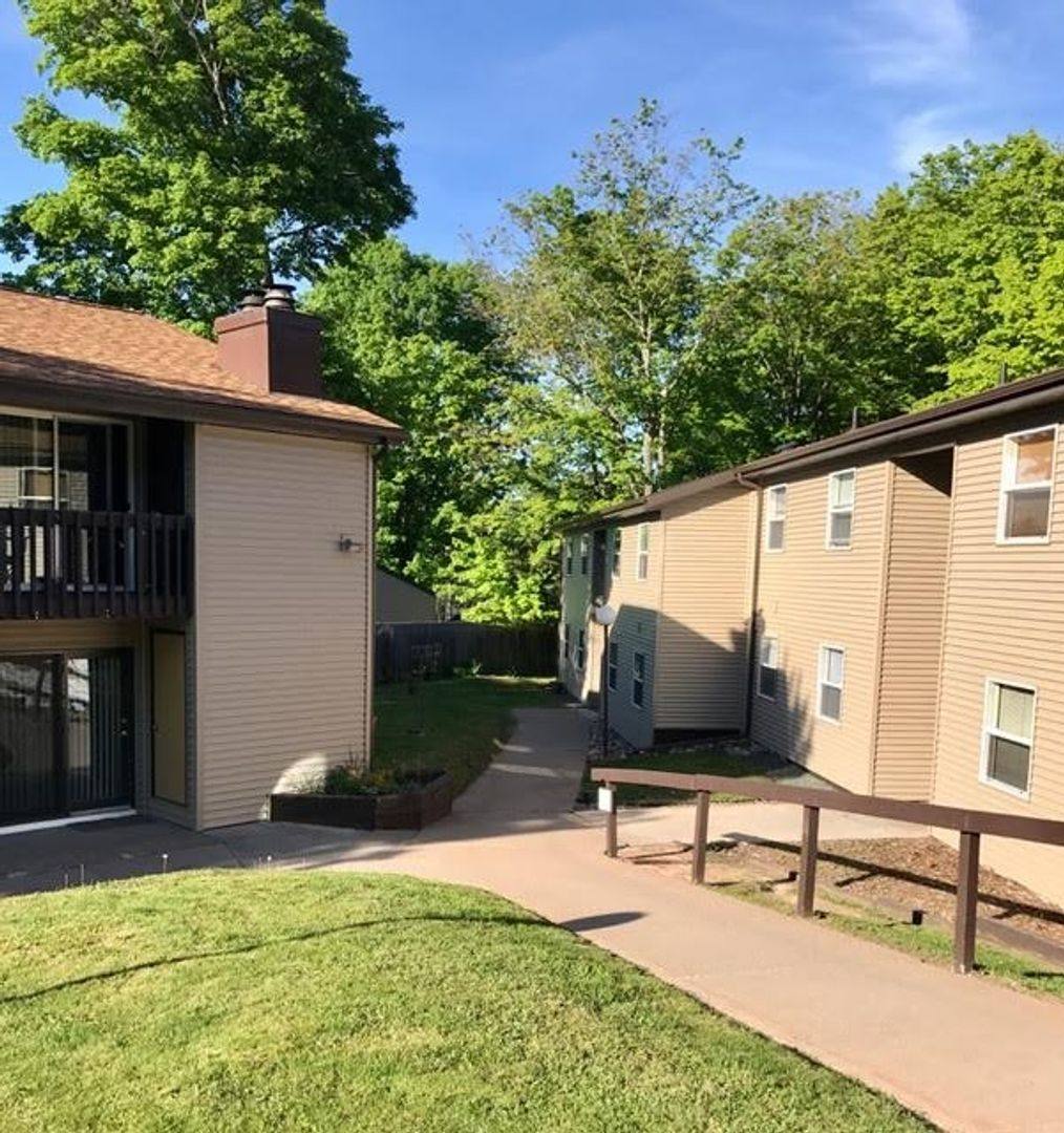 Apartment for rent at 1000-1142 Northland Dr, Marquette, MI 49855