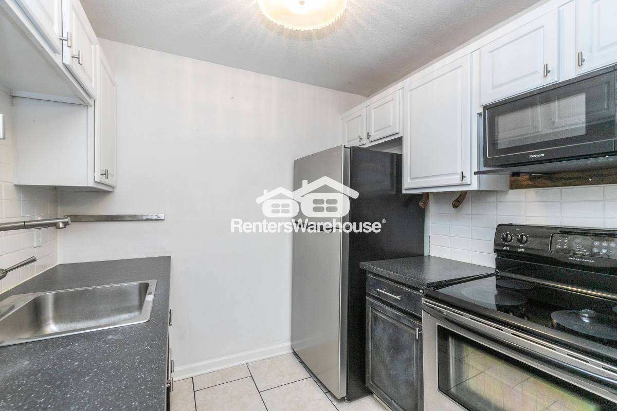 Apartment for rent at 4524 Holly St #22, Kansas City, MO 64108