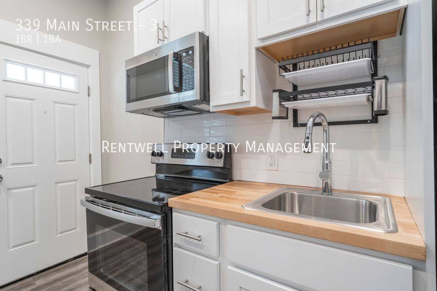 Apartment for rent at 339 Main St #3, Royersford, PA 19468