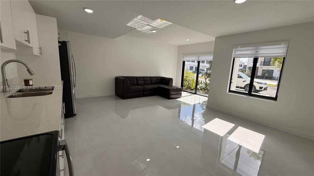 Townhouse for rent at 14571 SW 261st St, Homestead, FL 33032