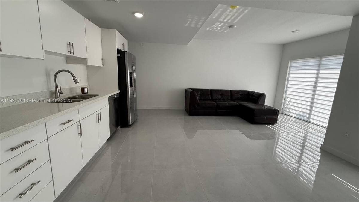 Townhouse for rent at 14571 SW 261st St, Homestead, FL 33032