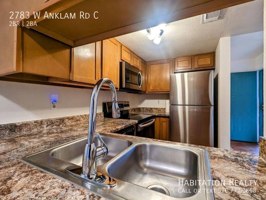 Townhouse for rent at 2783 W Anklam Rd #C, Tucson, AZ 85745