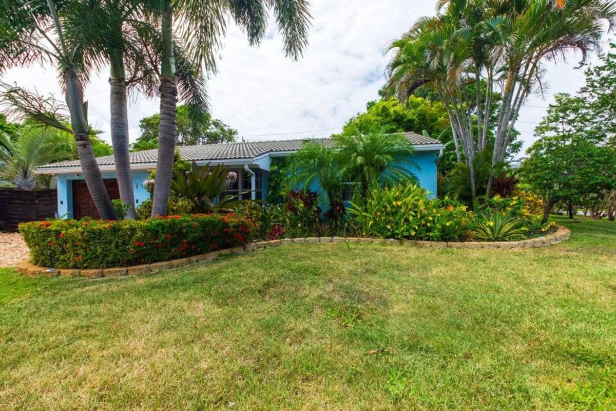 House for rent at 145 SE 3rd Ave, Boynton Beach, FL 33435