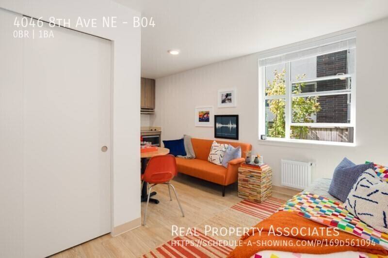 Apartment for rent at 4046 8th Ave NE #B04, Seattle, WA 98105
