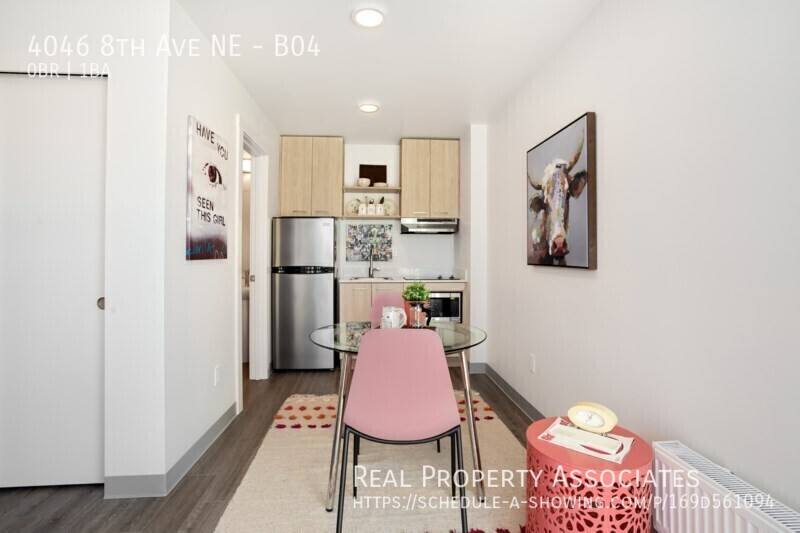 Apartment for rent at 4046 8th Ave NE #B04, Seattle, WA 98105