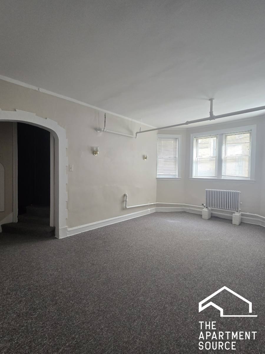 Apartment for rent at 1806 W Farwell Ave #3B, Chicago, IL 60626