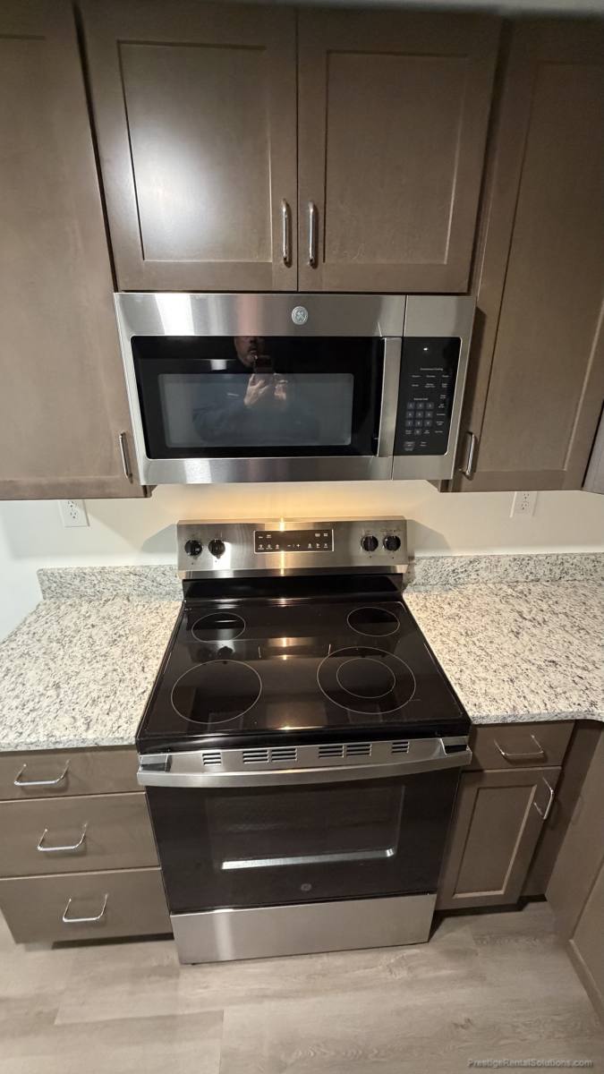 Apartment for rent at 1741 Washington St #6, Braintree, MA 02184