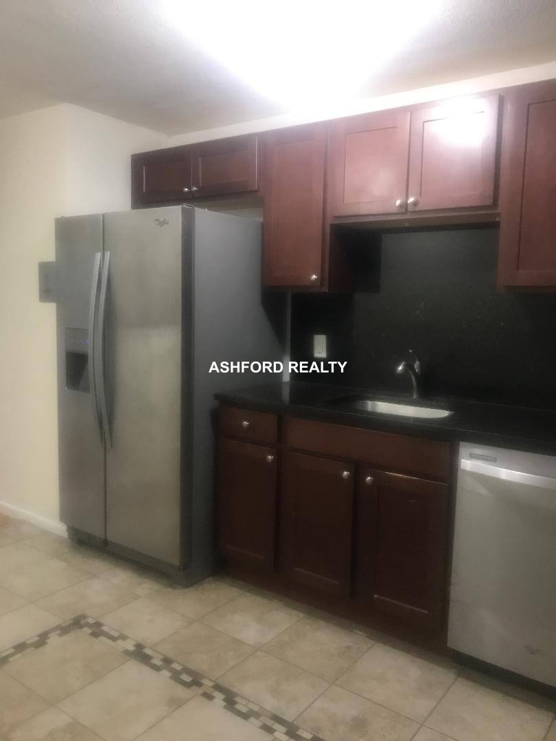 Apartment for rent at 183 Mount Auburn St #21, Watertown, MA 02472