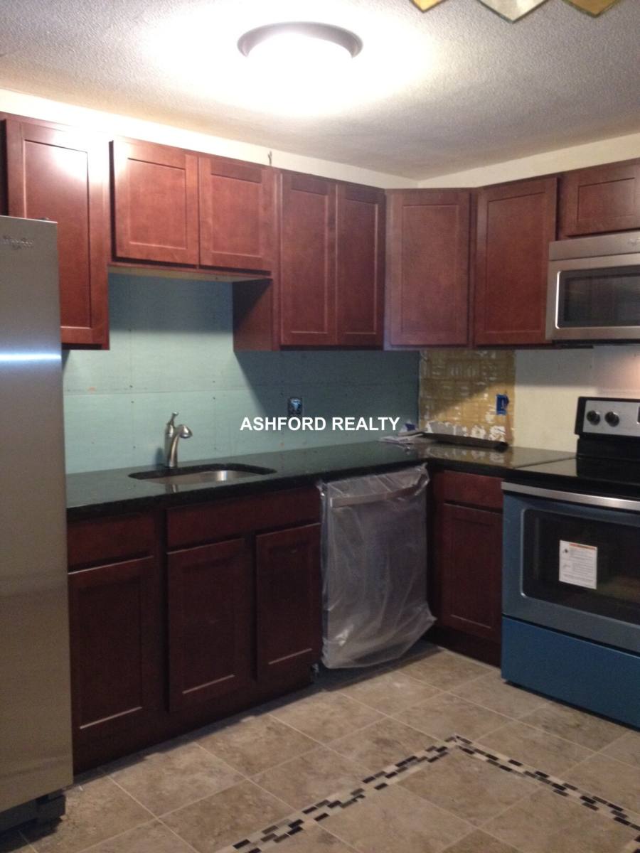 Apartment for rent at 183 Mount Auburn St #21, Watertown, MA 02472