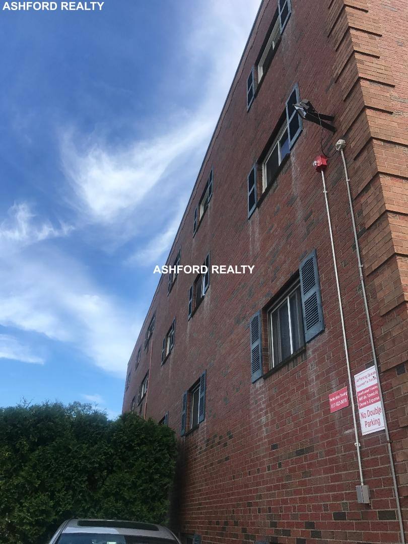 Apartment for rent at 183 Mount Auburn St #21, Watertown, MA 02472